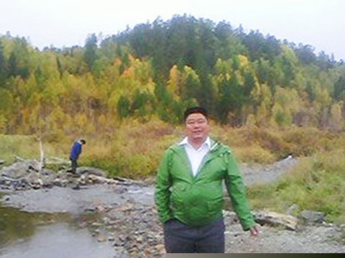 張總在外蒙古礦區(qū)