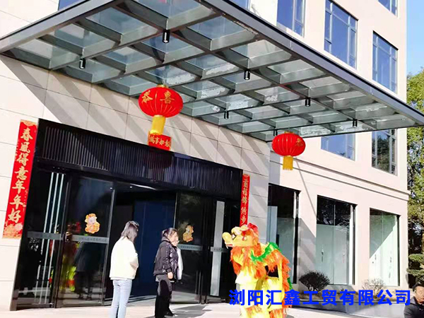 淘金設(shè)備廠家,淘金船定制,淘金船價(jià)格,湖南淘金船,瀏陽(yáng)采金船,興旺挖金船,專業(yè)采沙船,洗砂機(jī),鉆石開(kāi)采